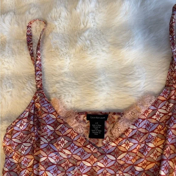 Preowned, Calvin Klein Slip Camisole With Lace and buttons , Size Large - Picture 2 of 4